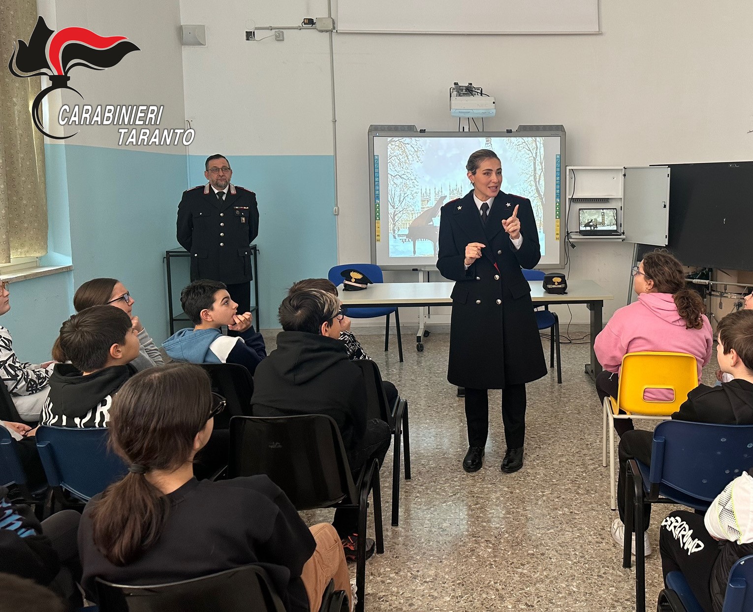 Montemesola, i Carabinieri incontrano gli studenti della scuola Pascoli